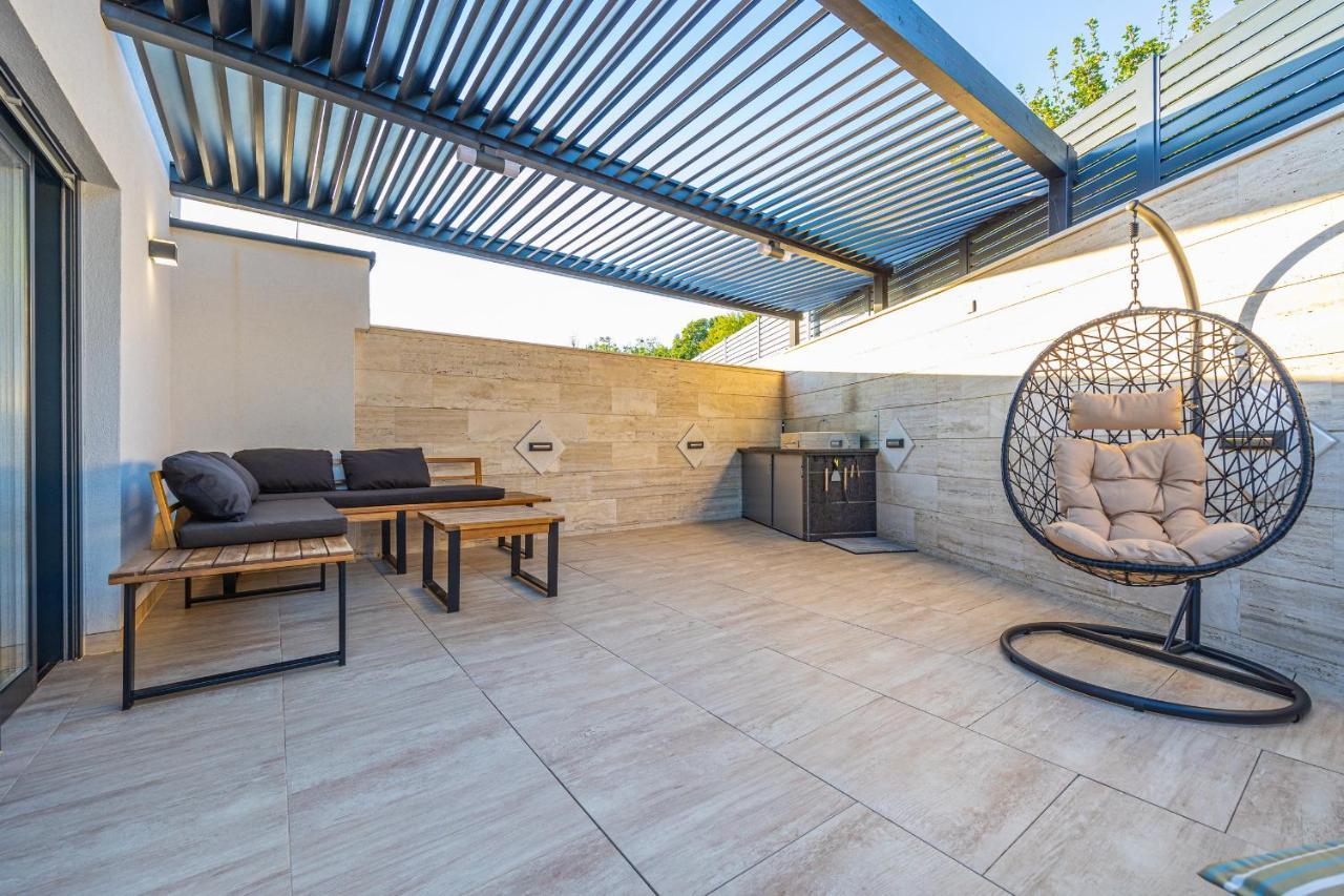 Villa Marassi With Heated Pool, Hot Tub And Sauna Crikvenica Exterior foto